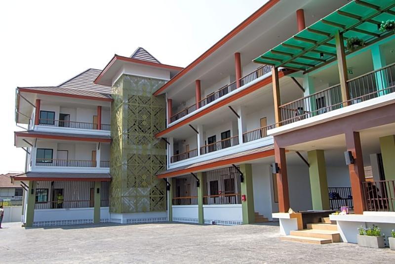 Sirimunta Hotel Chiang Rai Suite&Residence Bagian luar foto